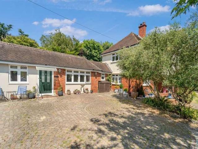 House for sale in Worthing, West Sussex