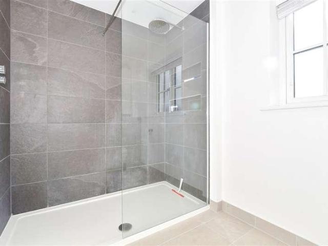House for sale in Midway, Kent