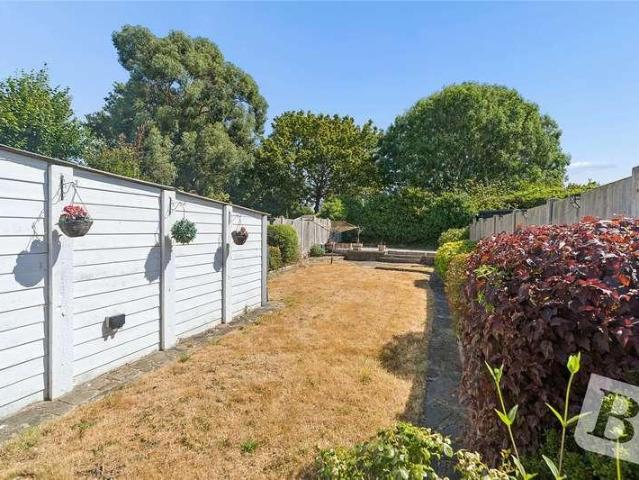 House for sale in Rush Green, Greater London