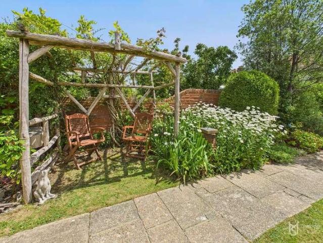 House for sale in Polegate, Cross In Hand