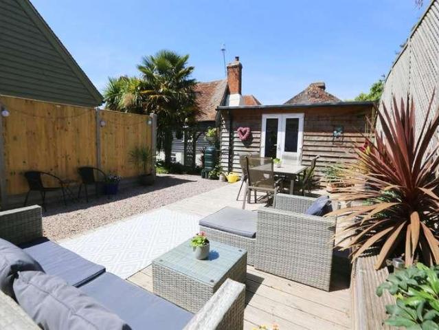 House for sale in Hickmans Green, Swale