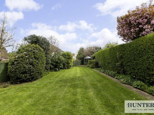 House for sale in Tranmere Park, Guiseley