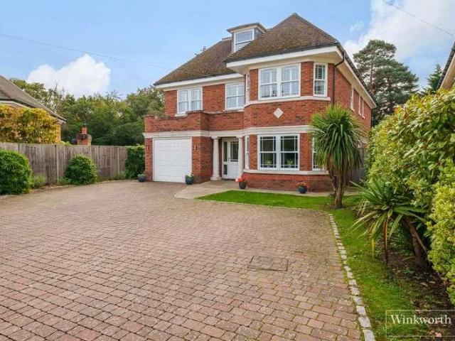 House for sale in Row Town, Surrey