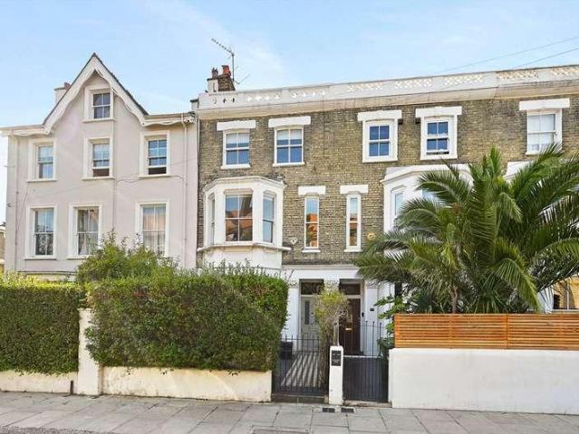 House for sale in London Borough of Hammersmith and Fulham, Greater London