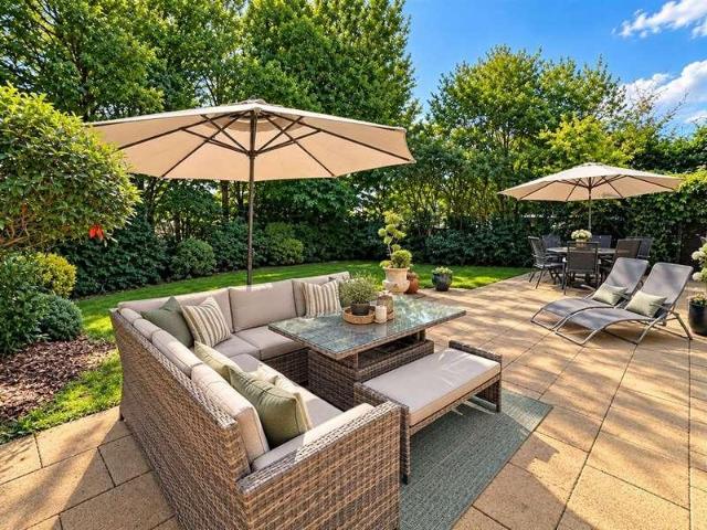 House for sale in Potter's Green, Wealden