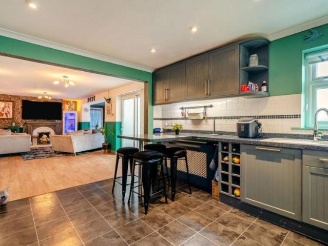 House for sale in Bardsey cum Rigton, Bardsey