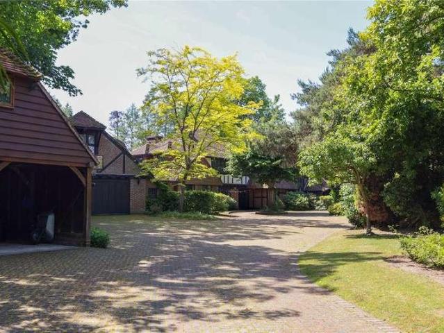 House for sale in Blackhills, Surrey