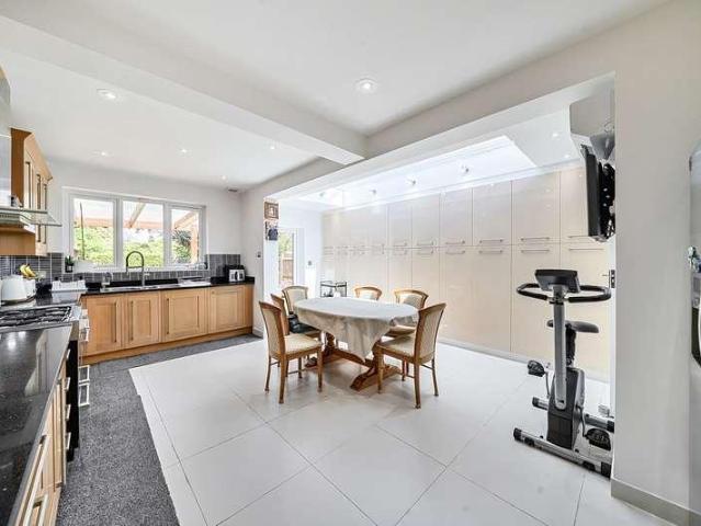 House for sale in Pinner, Greater London