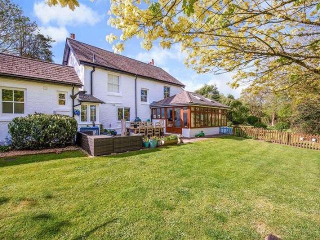 House for sale in Barnham and Eastergate, Clapham