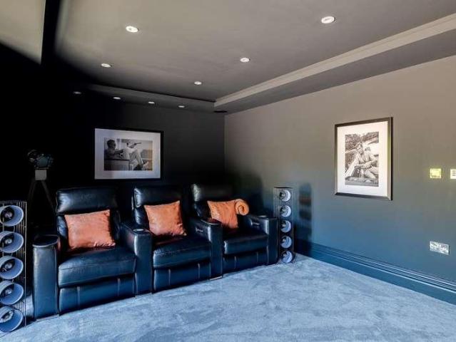 House for sale in Broadoak, Burton