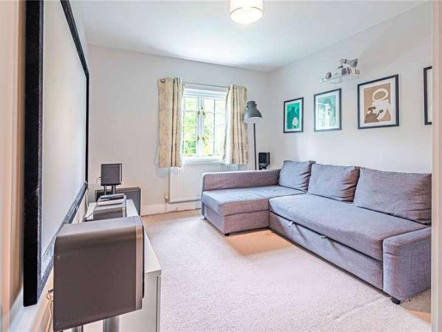House for sale in Chiltern Park, Dacorum