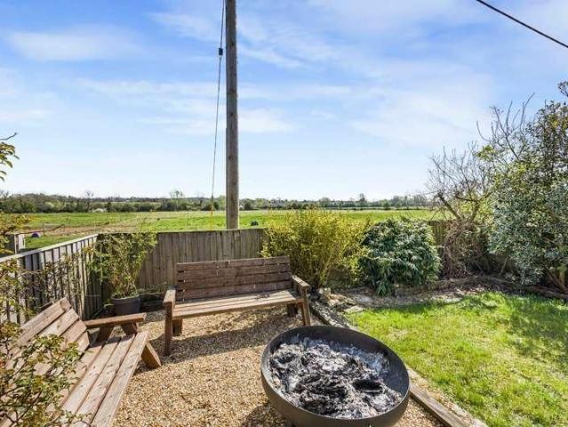 House for sale in Fossebridge, Gloucestershire