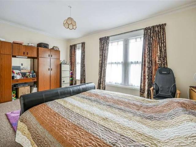 House for sale in Hornsey Park, Greater London