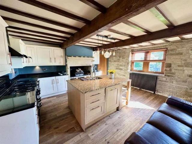House for sale in Shelf, West Yorkshire