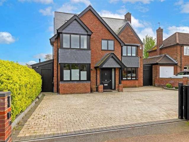 House for sale in St Albans, Five Acres