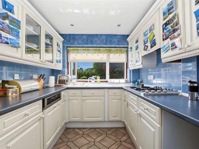 House for sale in Gedling, East Midlands