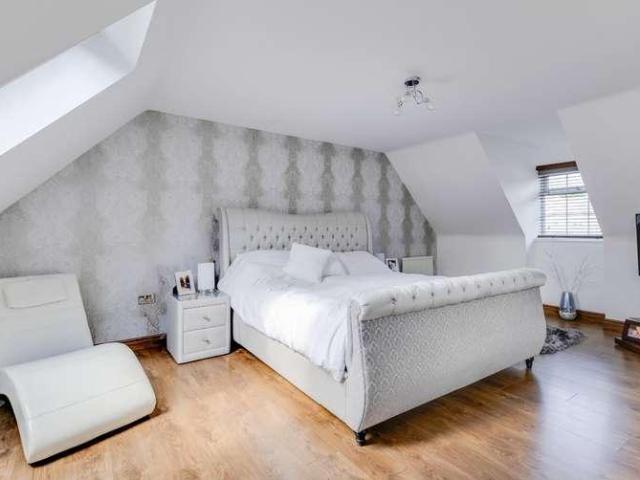 House for sale in Broadlands, Wales