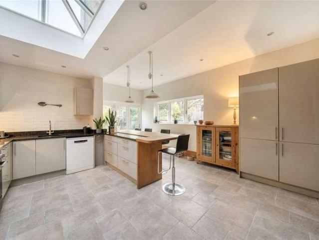 House for sale in Surbiton, Greater London