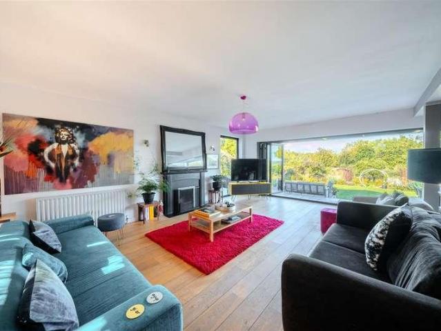 House for sale in Abbots Leigh, North Somerset