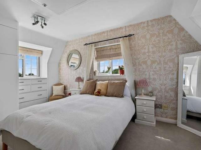 House for sale in South Leigh, Black Bourton