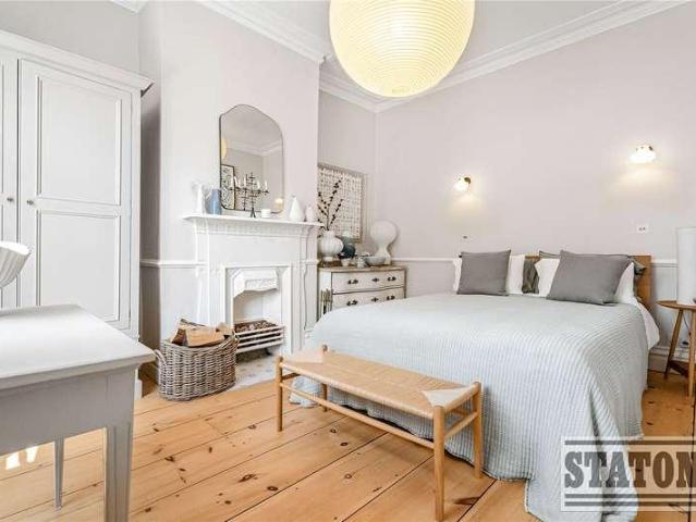 House for sale in Greater London