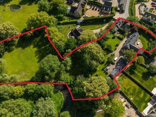 House for sale in Fossebridge, Gloucestershire