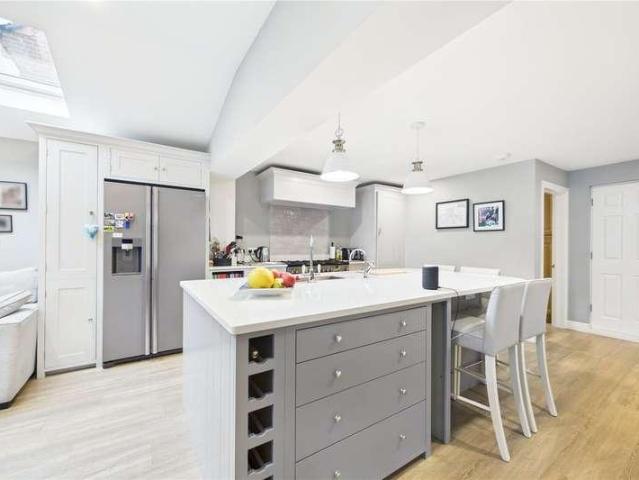 House for sale in Shinfield