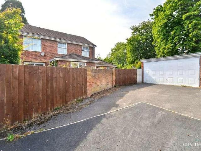 House for sale in Greenhill, Crookhill