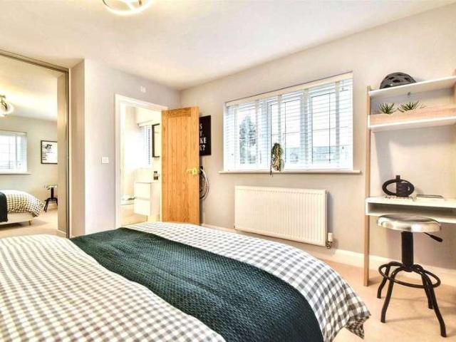 House for sale in Hempsted, Gloucester