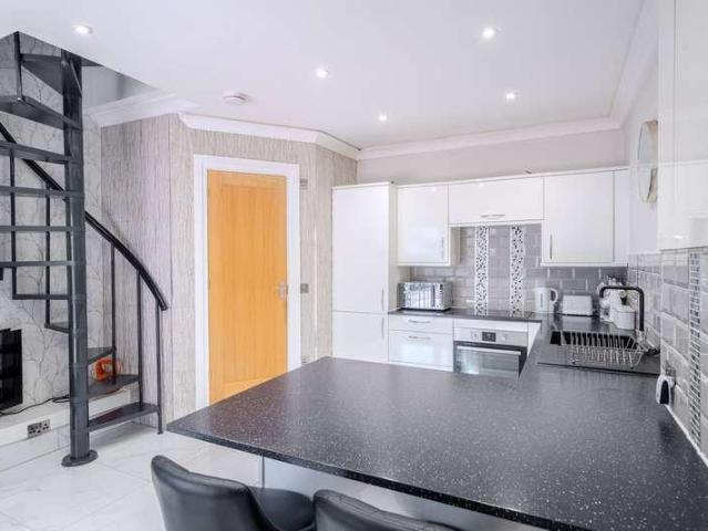 House for sale in Bromsberrow Heath, Gloucestershire