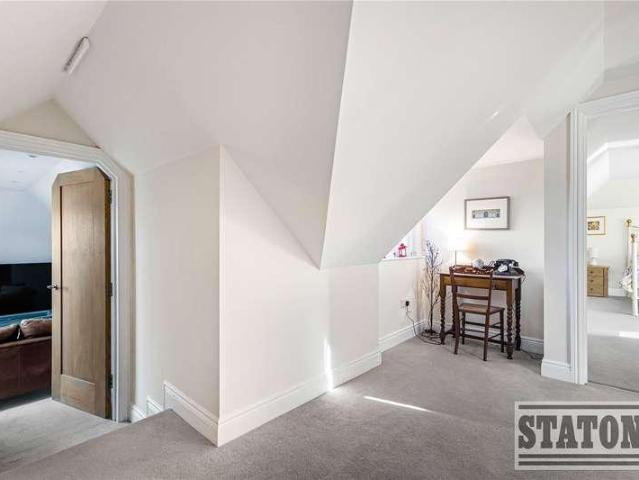 House for sale in Hadley Wood, Greater London