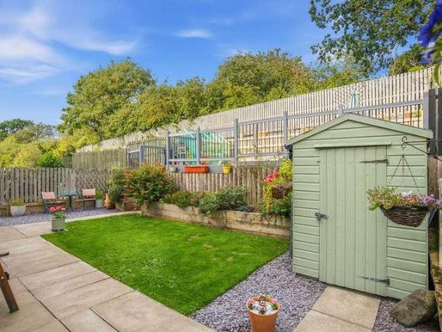 House for sale in Gowkshill, Newtongrange