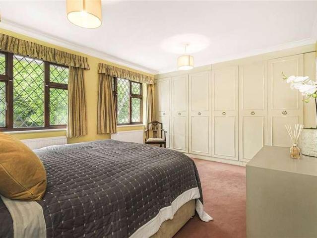 House for sale in Greater London