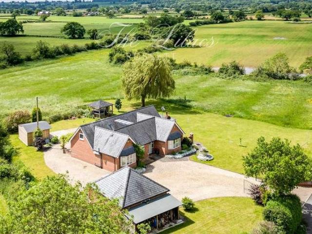 House for sale in Trevalyn, Wales