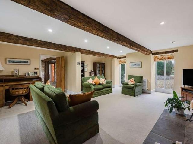 House for sale in Fossebridge, Gloucestershire