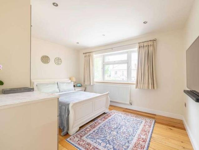 House for sale in Datchet