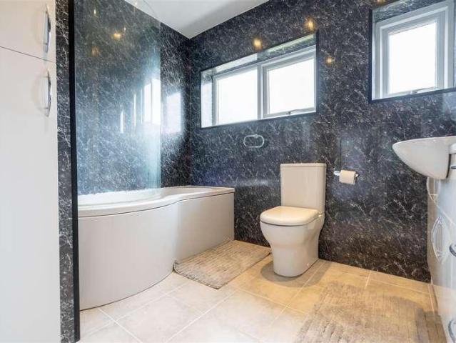 House for sale in New York, Monkseaton