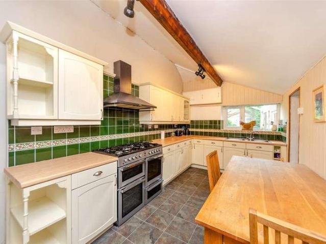 House for sale in Criccieth