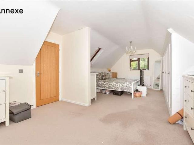 House for sale in Bridgefield, Kent