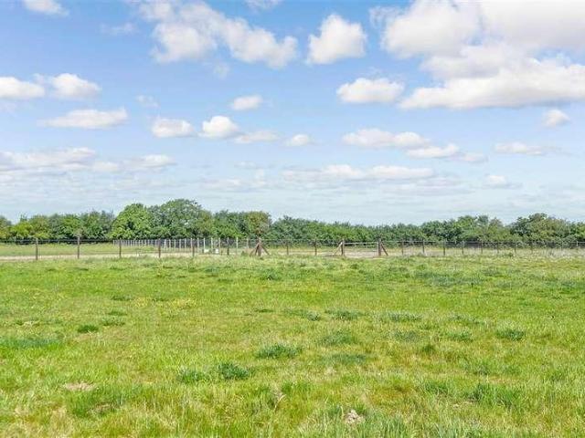 Property for sale in Midway, Kent