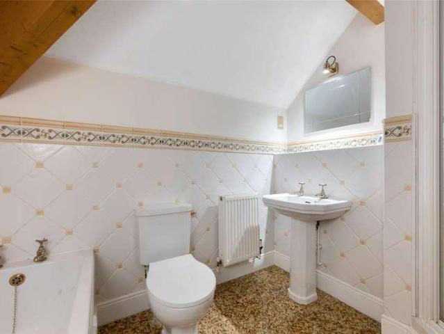 House for sale in Elmfield, Leicestershire