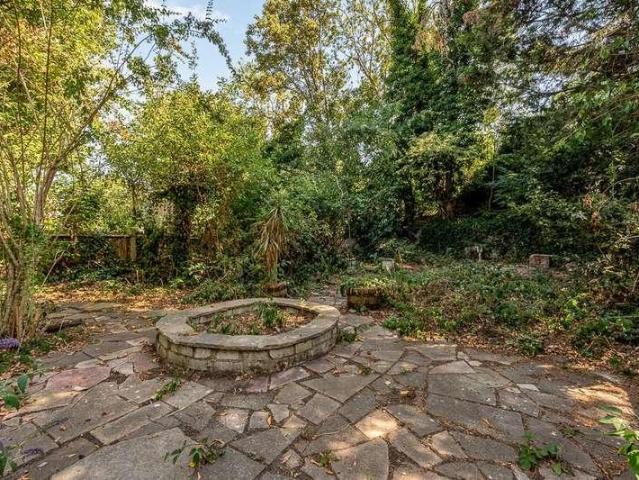 House for sale in London Borough of Ealing, Hanwell