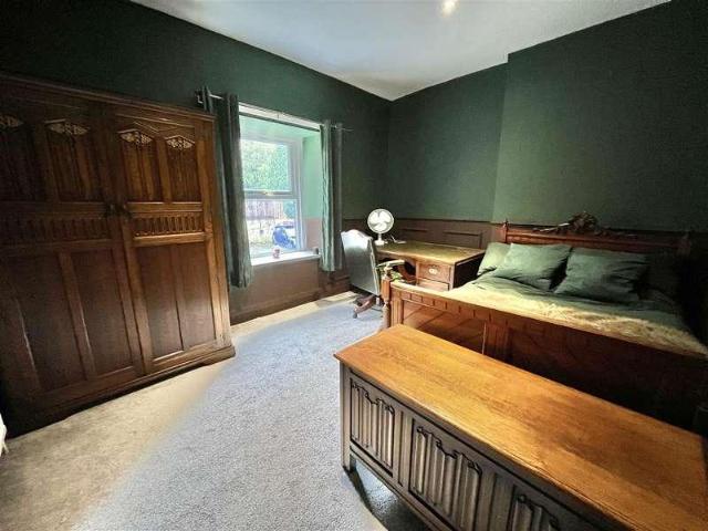 House for sale in Charlesworth, East Midlands
