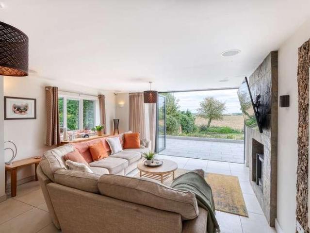 House for sale in Stoke Heath, Bromsgrove