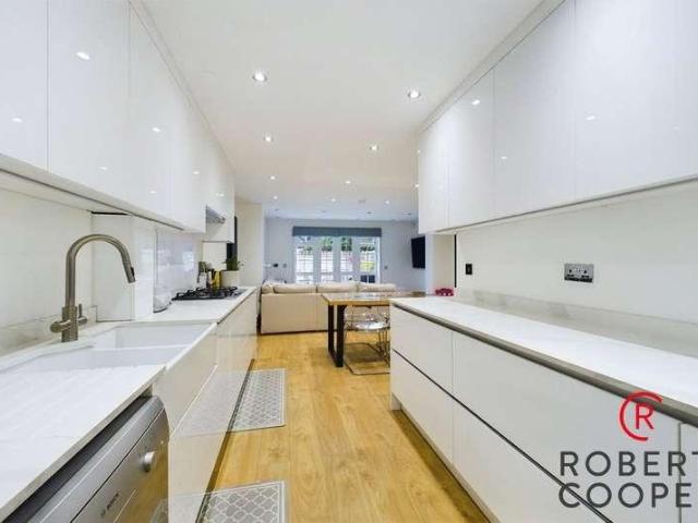 House for sale in Greater London
