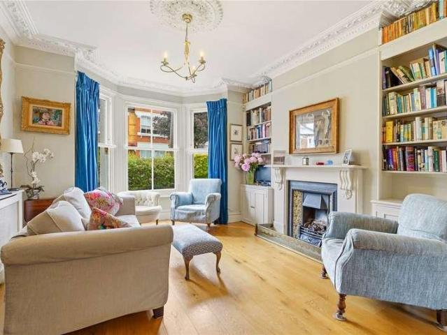 House for sale in Balham, Greater London