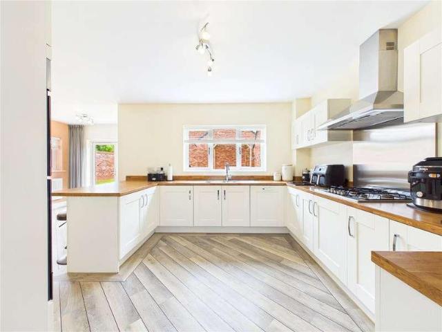 House for sale in Crookhill, Worcestershire