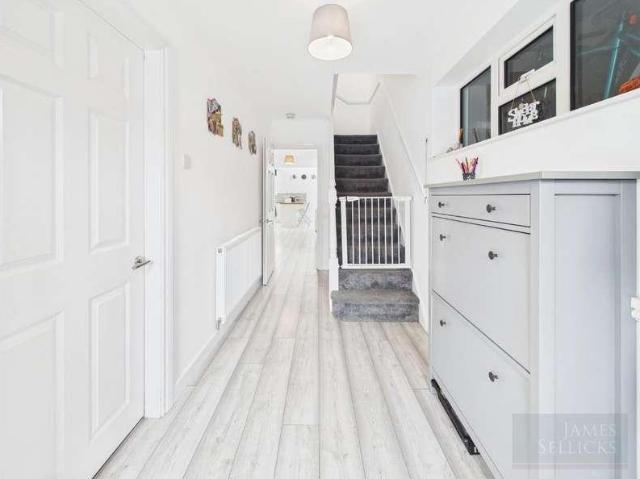 House for sale in Oadby, Leicestershire