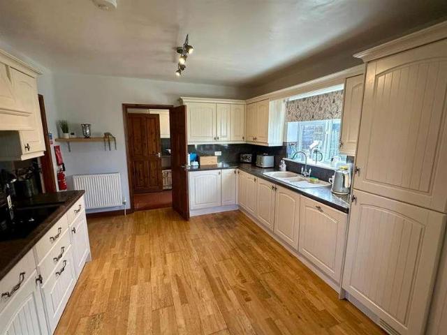 House for sale in Fine Street