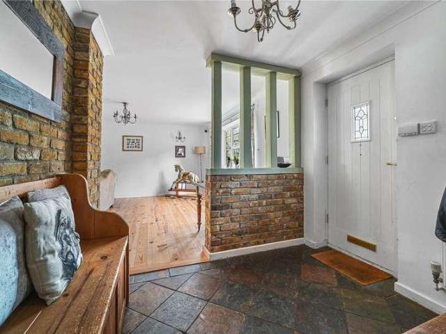 House for sale in Chelmondiston, Suffolk